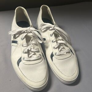Milano 2XVI Men’s Sneakers. Size 9. White and blue color.